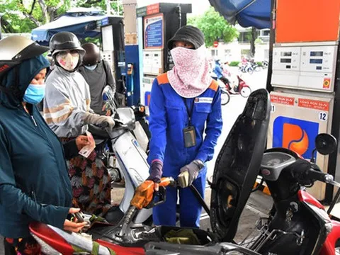 Bộ Tài chính nói gì khi được đề xuất điều hành giá xăng dầu?