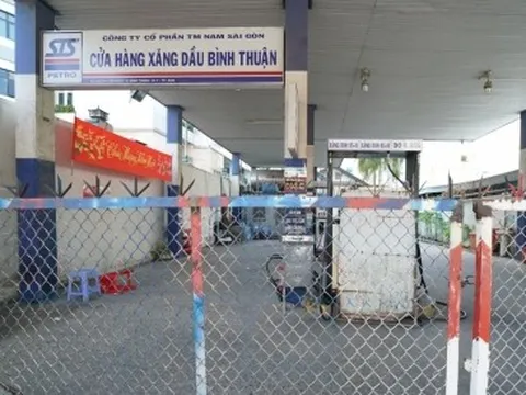 TP.HCM: Vì sao một số cây xăng đóng cửa nghỉ Tết?