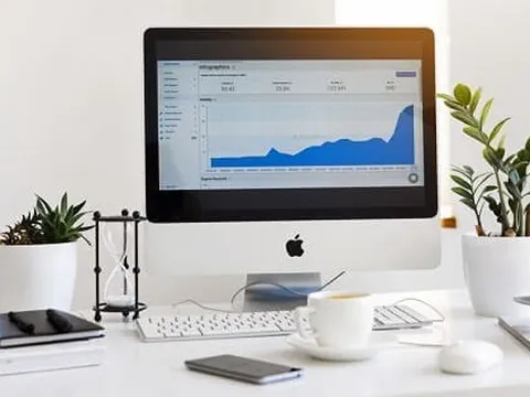 9 mẹo phong thủy cực hữu ích cho dân công sở: Để ý 1 chút để sự nghiệp may mắn, lên hương