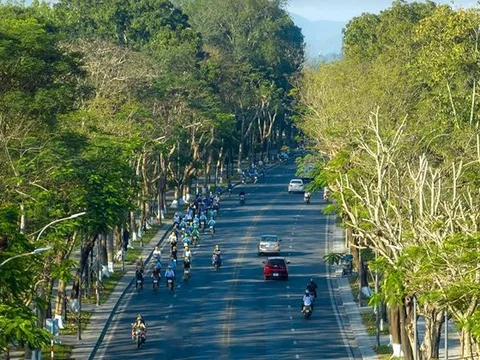Huế không chỉ có di sản