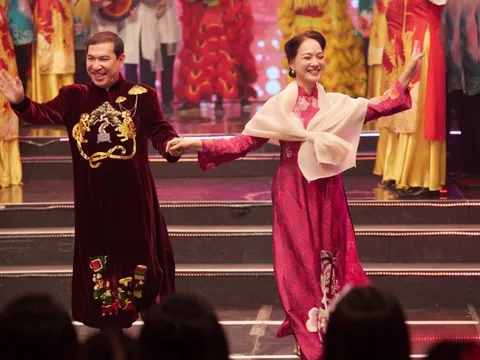 NSND Lê Khanh, NSƯT Quang Thắng cùng dàn sao Việt hội ngộ tại chương trình Tết của VTV, rạng rỡ trong áo dài 12 con giáp