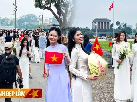 Lăng Bác hôm nay ngợp cờ đỏ sao vàng, áo dài phấp phới rộn ràng trước thềm 30/4