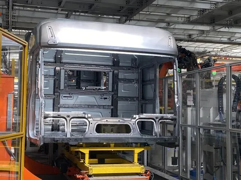 COMAU TĂNG CƯỜNG HỢP TÁC VỚI BEIJING FOTON DAIMLER NHẰM THÚC ĐẨY SẢN XUẤT XE TẢI CÔNG NGHỆ CAO TẠI TRUNG QUỐC