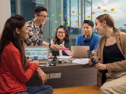 Cho con học đại học quốc tế tại Việt Nam hay đi du học Singapore?