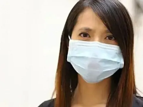 Người phụ nữ chuyển khoản nhầm hơn 9 tỷ đồng, tòa án yêu cầu người nhận trả lại nhưng ngân hàng ngăn cản: "Chuyện không đơn giản như vậy"