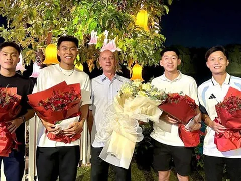 Dàn cầu thủ U23 Việt Nam vừa trở về đã làm một việc rất đáng khen ngợi