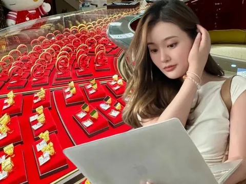 Ngày giá vàng tăng kỷ lục, tài khoản báo cộng 8,7 tỈ lúc 12h04 phút, phía ngân hàng nói: “Đó là tiền của cô“