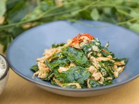 Loại rau nhiều sắt gấp 6 lần thịt bò, được bán quanh năm ở chợ Việt: Không phải ai cũng biết để ăn