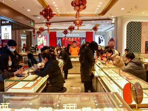 Bán vàng cho bạn vay 500 triệu đồng, vài tháng sau chủ nợ đòi trả 1,1 tỷ: “Vàng tăng nên phải trả theo giá thị trường”