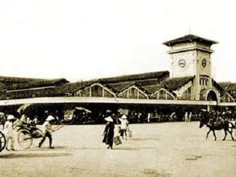 Cảnh tượng ngay lúc này tại khu chợ hơn 100 tuổi giữa TP.HCM: Nhiều người không tin vào mắt mình