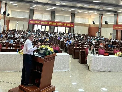 “Giúp người dân hiểu đúng, làm đúng trong bầu cử”