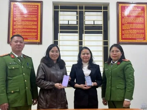 Nhận 600 triệu đồng chuyển khoản không rõ nguồn gốc, 5 ngày sau, người phụ nữ SN 1991 bị công an xã điều tra thông tin