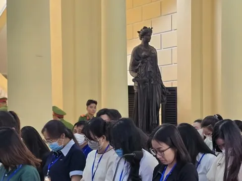 Tuyên án 100 bị cáo làm giả phiếu kiểm nghiệm kẹo Kera, sữa Hiup