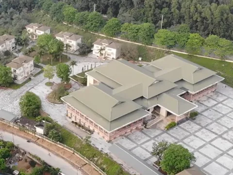 Cận cảnh trung tâm hội nghị trăm tỷ bỏ hoang, được đề xuất làm trại dưỡng lão