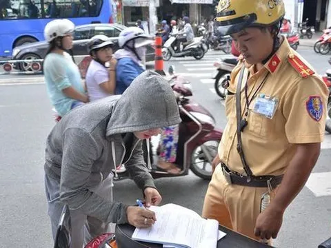 Tất cả chủ xe máy chú ý: CSGT đang phạt nguội một lỗi vi phạm qua camera AI, mức phạt cao nhất 14 triệu đồng theo Nghị định 168