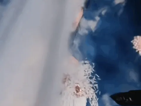 Không thể tin đây là mỹ nhân đẹp chấn động thế gian: Thần nữ bước ra từ tranh sơn dầu, bút nào vẽ cho nổi