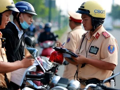 Công bố đường dây nóng để người dân phản ánh cảnh sát giao thông có biểu hiện tiêu cực