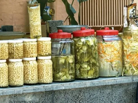 Người mắc suy thận ngày càng nhiều, hãy cố gắng ăn ít 4 loại thực phẩm này để thận đỡ quá tải