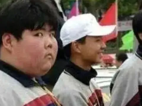 Cuộc đời buồn hiện tại của cậu bé “thánh meme” nổi tiếng Trung Quốc