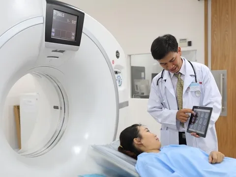 Hà Nội đón bác sĩ giỏi: Hỗ trợ tới 5,3 tỷ đồng, lo nhà ở, miễn học phí cho con