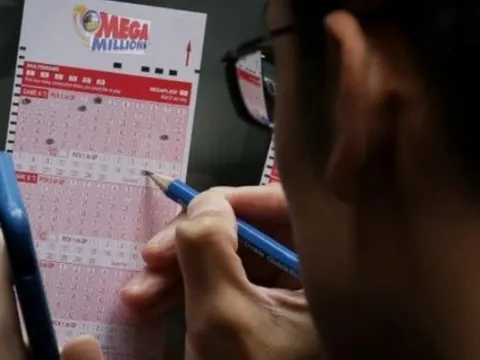 Chuỗi bi kịch đau đớn của triệu phú USD sau khi trúng số độc đắc