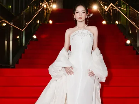 Mỹ nhân duy nhất xứng đáng là "thần tiên tỷ tỷ" ở WeChoice Awards 2025, mọi đường nét đều chuẩn tuyệt tác trời ban