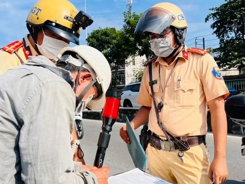 Những lỗi đi xe máy dễ bị phạt 8 triệu đồng nhất, không phải ai cũng biết