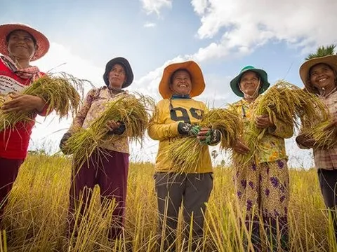 Campuchia vừa làm một điều chưa từng có trong thập kỷ, châu Âu, Trung Quốc góp công lớn