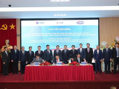 Ký hợp đồng gói thầu hơn 25.000 tỉ đồng triển khai LNG Quảng Trạch II