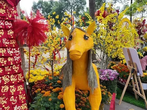 Thông tin mới nhất về linh vật ngựa "mi cong, tóc dài" ở miền Tây