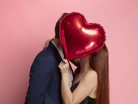 14/2 ai tặng quà cho ai, có mấy ngày Valentine trong một năm?
