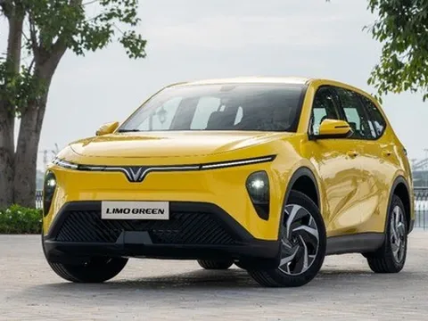 VinFast của ông Phạm Nhật Vượng bán hơn 16.000 xe tháng 1 - bằng tổng doanh số 3 hãng xe xăng đứng sau cộng lại