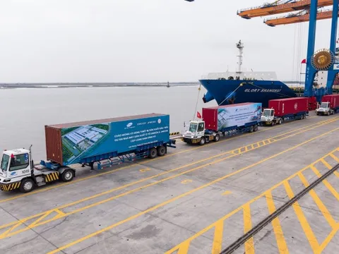 Đón lô thiết bị máy móc đầu tiên, hãng ô tô Trung Quốc đầu tiên xây nhà máy ở Việt Nam thi công xuyên Tết để sớm vận hành nhà máy ở Hưng Yên