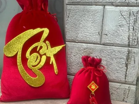 Thưởng Tết theo cách "một mũi tên trúng hai đích": Món quà khiến nhân viên khó xử