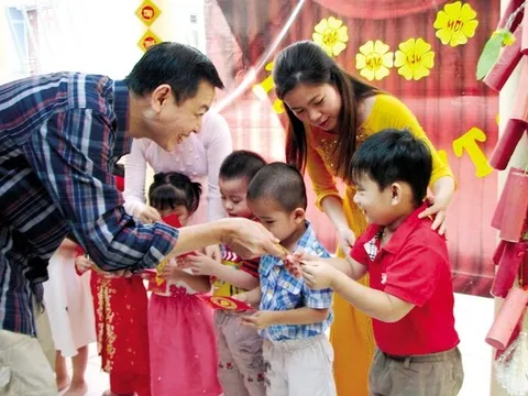 Tết dạy 7 CHỮ này, con cái đi đâu cũng khiến cha mẹ nở mặt nở mũi vì được khen giáo dục con quá hay!