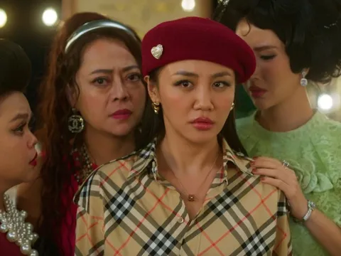 Phim Tết đầu tiên chạm mốc 100 tỷ đồng sau chưa đầy 3 ngày