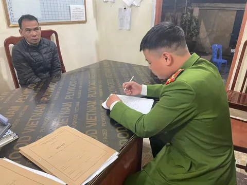 Bắt, khám xét khẩn cấp nơi ở của Phạm Văn Khoa SN 1975