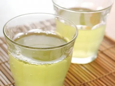 Nghiên cứu 365.000 người phát hiện: Đột quỵ rất “sợ” loại nước giá rẻ dễ kiếm ở Việt Nam, chống ung thư ổn định đường huyết hiệu quả