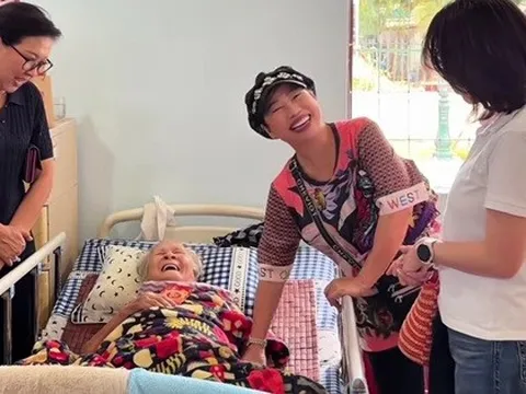 Nữ nghệ sĩ 98 tuổi gặp tai nạn nằm liệt giường: Vẫn ca hát, yêu đời