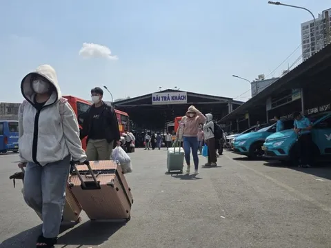 Cửa ngõ TP.HCM thông thoáng ngày mùng 6 Tết