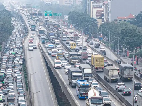 Không để xảy ra ùn tắc kéo dài trên các tuyến đường vào trung tâm Hà Nội, Tp.Hồ Chí Minh