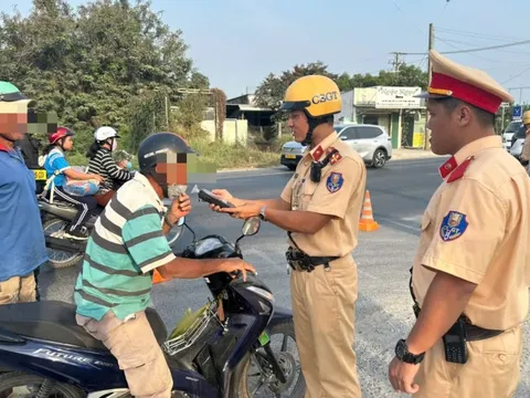 Tây Ninh và Đồng Tháp xử lý gần 1.100 "ma men" trong 9 ngày Tết