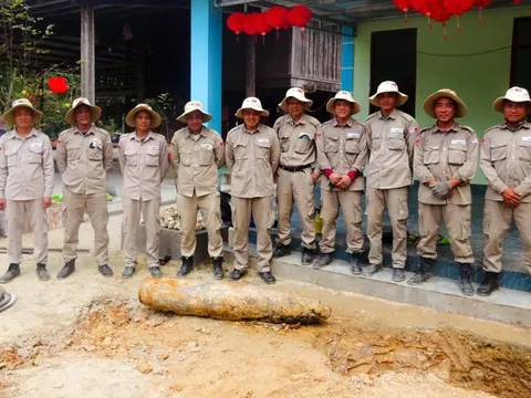 Phát hiện bom nặng hơn 226 kg chỉ cách móng nhà 40 cm ở Quảng Trị
