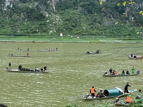 Quảng Trị siết chặt giao thông đường thủy sau vụ chìm thuyền trên sông Gianh