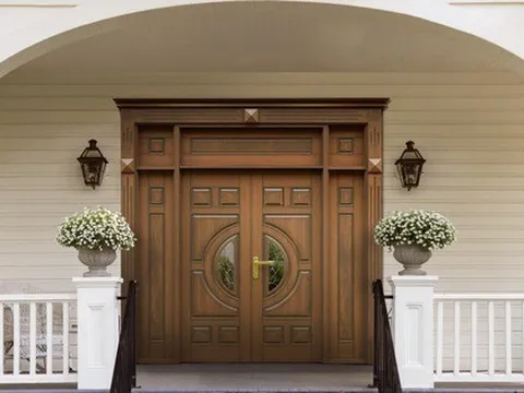 Cửa chính phạm 5 lỗi phong thủy này: Làm ăn trục trặc, con cái thiếu duyên