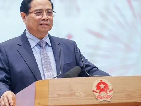 Thủ tướng chỉ đạo "làm việc sớm, vào việc ngay" để đạt tăng trưởng 10% trở lên