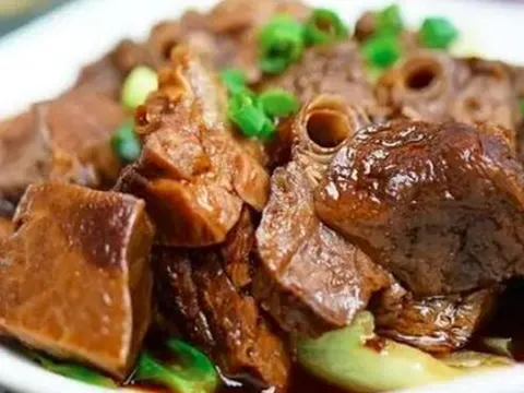 3 phần thịt lợn bị cảnh báo “tiềm ẩn rủi ro”, bác sĩ nhắc nên hạn chế ăn nếu không muốn rước họa vào thân