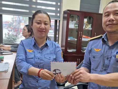 Phát hiện 46 tờ tiền có mệnh giá từ 500K-100K trên chuyến tàu Bắc-Nam dịp Tết