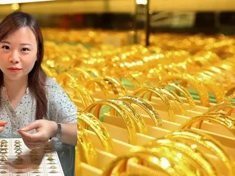 Tôi từng tranh cãi với mẹ vì chuyện mua vàng ngày vía Thần Tài và hiểu ra khoảng cách thế hệ trong cách nhìn tiền bạc