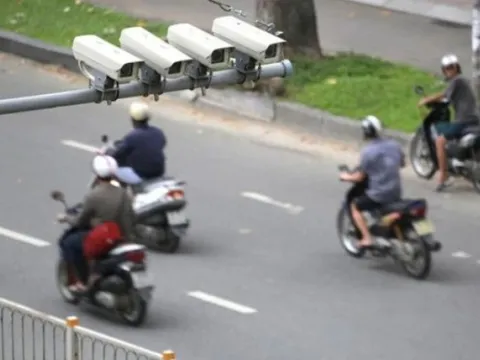 Bộ công an nói rõ tình huống: Công dân nộp phạt vi phạm giao thông trễ sẽ phải nộp thêm tiền lãi